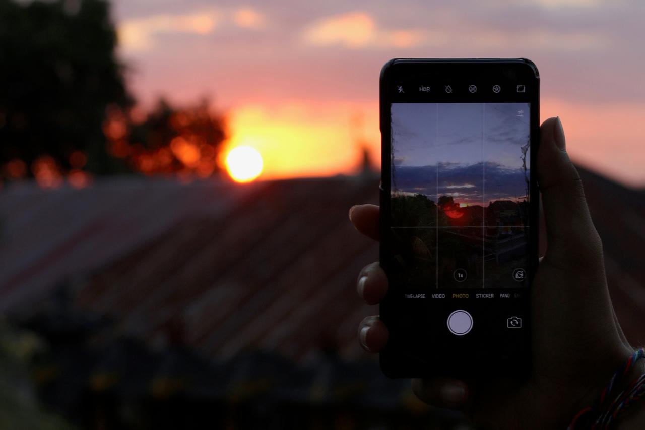 Top 5 Camera Phones Under ₹30,000 on Amazon Great Freedom Festival Sale